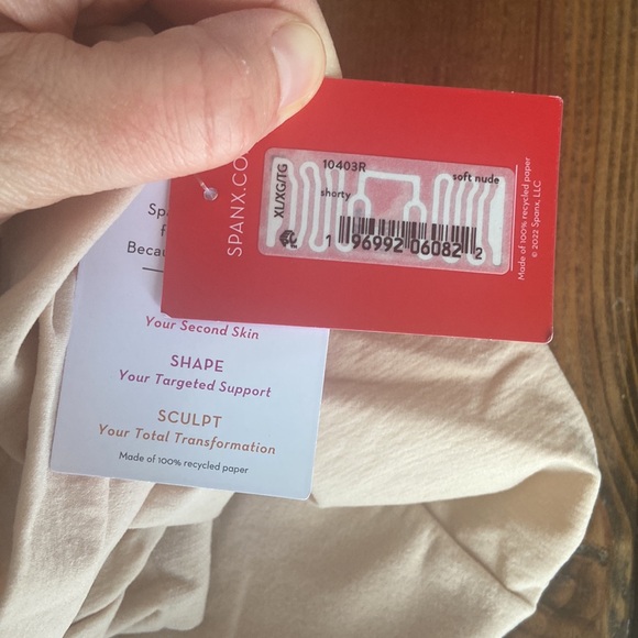 Pair of (2) Spanx Everyday Seamless Shaping Shorty Underwear NWT Soft Nude - Picture 5 of 7